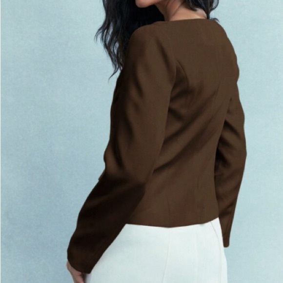 NWOT brown blazer with gold buttons - Picture 3 of 4